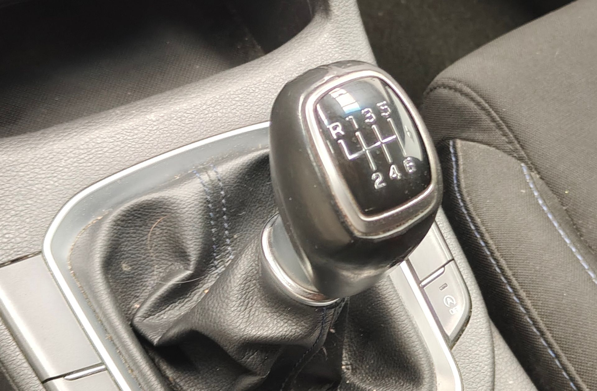 Hyundai i30 CW 1.0 T-GDi Go! - foto 5