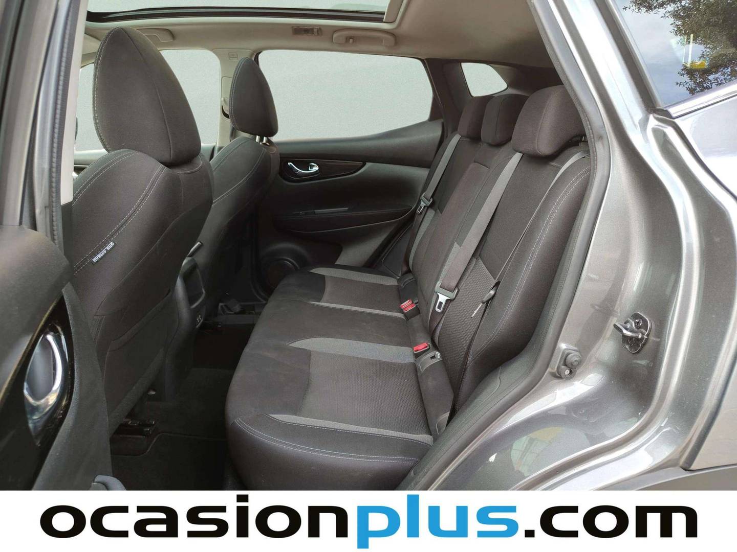 Foto asientos traseros Nissan QASHQAI Nissan Qashqai DIG-T 160 N-Connecta 4x2 DCT (160 CV)