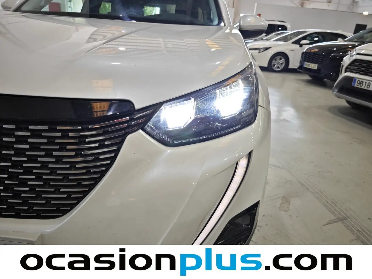 Foto Peugeot 2008 Peugeot 2008 PureTech 130 S&S Allure Pack (130 CV)