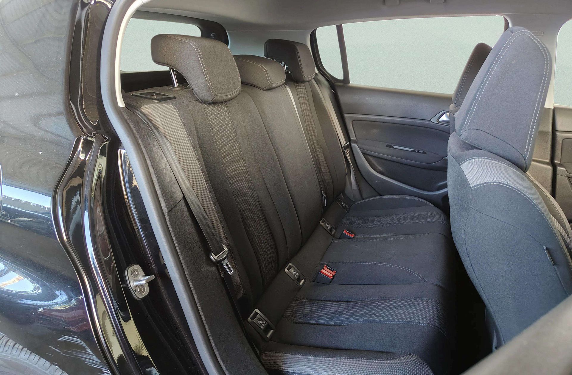 Peugeot 308 PureTech 130 Style EAT6 - foto 17
