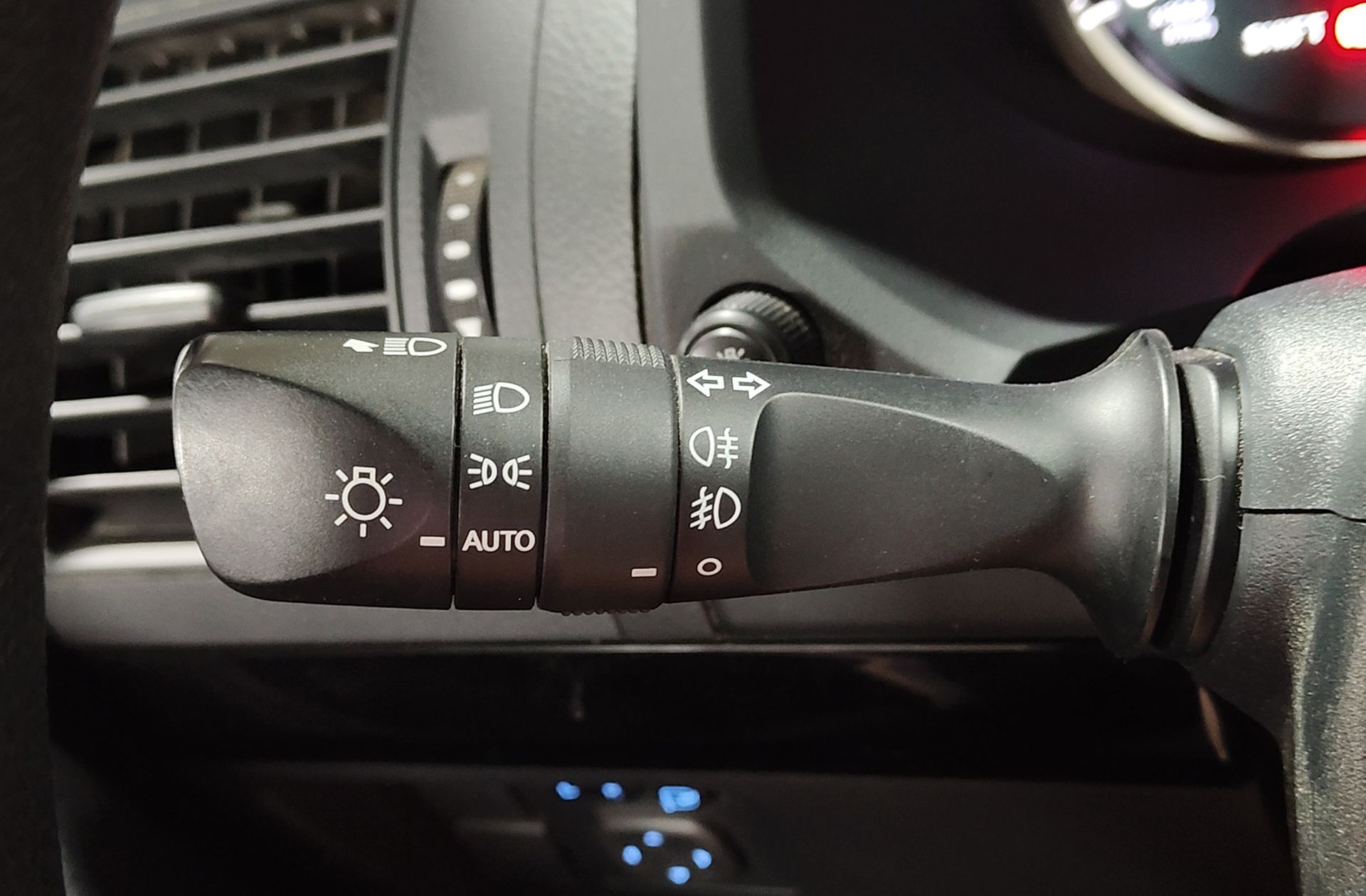 Toyota Land Cruiser 2.8 D-4D GX 7 plazas - foto 22