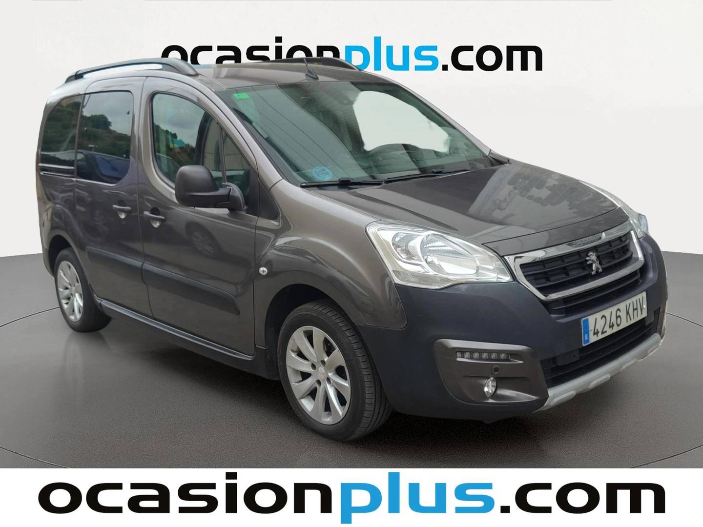 Foto delantera Peugeot Partner Peugeot Partner Tepee Combi 1.2 PureTech Adventure Edition (110 CV) izquierda