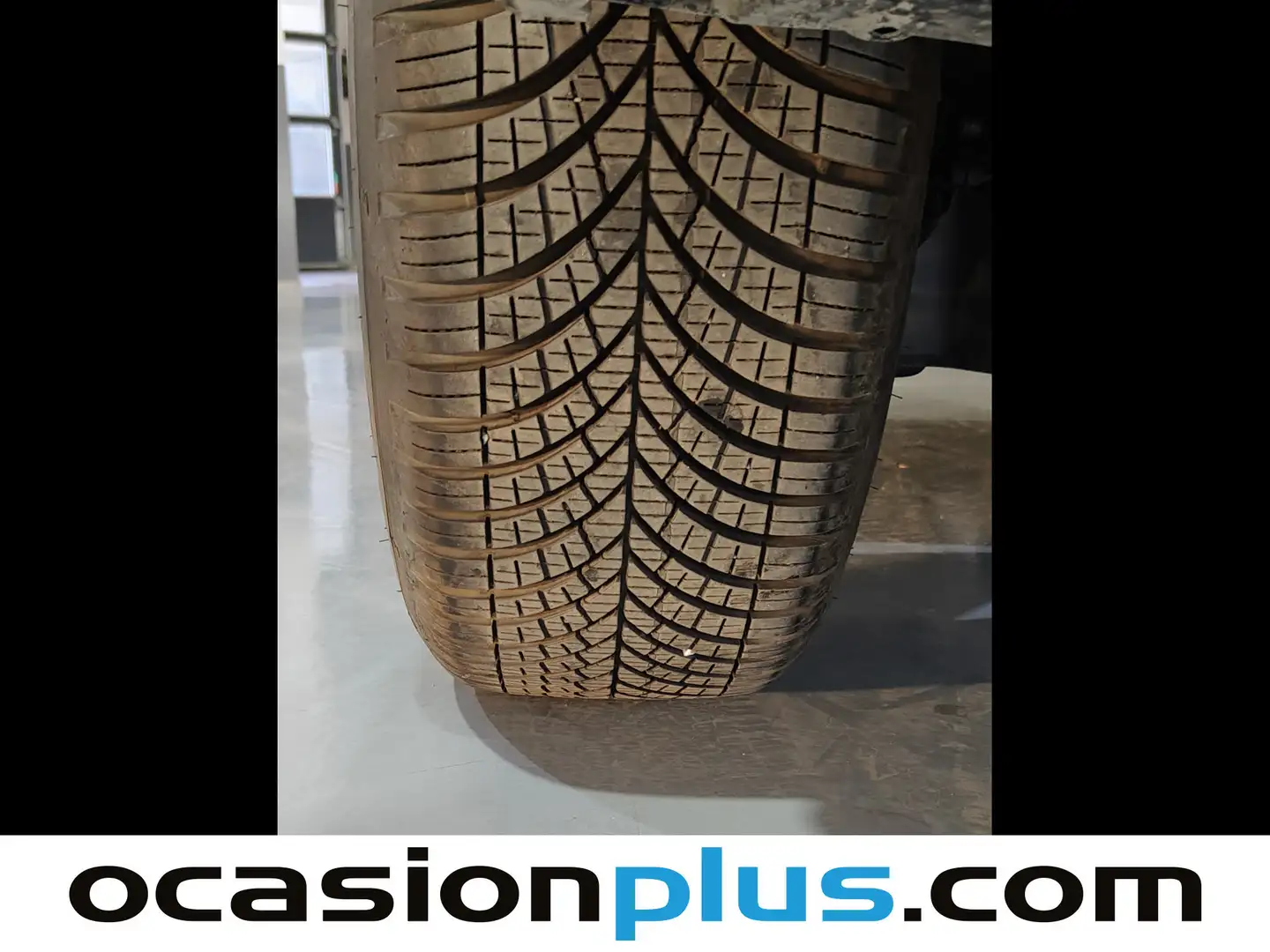 Foto Peugeot 2008 Peugeot 2008 Allure Hybrid eDCS6  (136 CV)