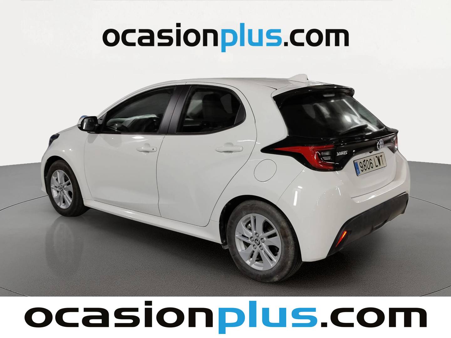 Foto trasera Toyota Yaris Toyota Yaris 120H Active Tech (116 CV) izquierda