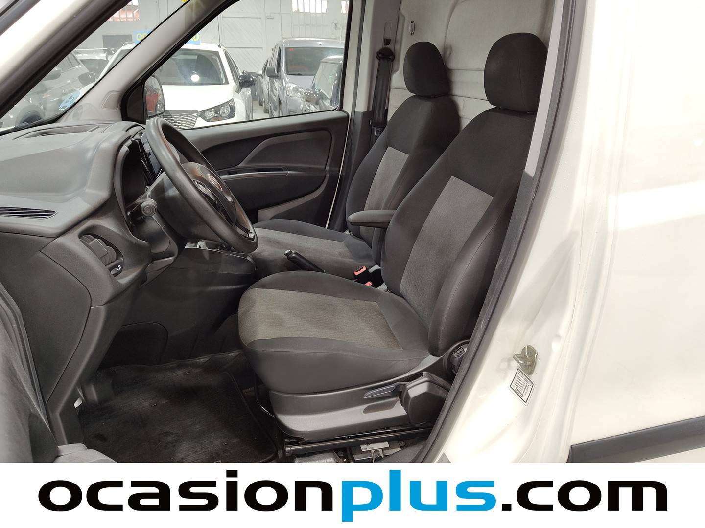 Foto asientos delanteros Fiat Doblò Cargo Fiat Dobló Cargo Cargo 1.6 Multijet SX (90 CV)