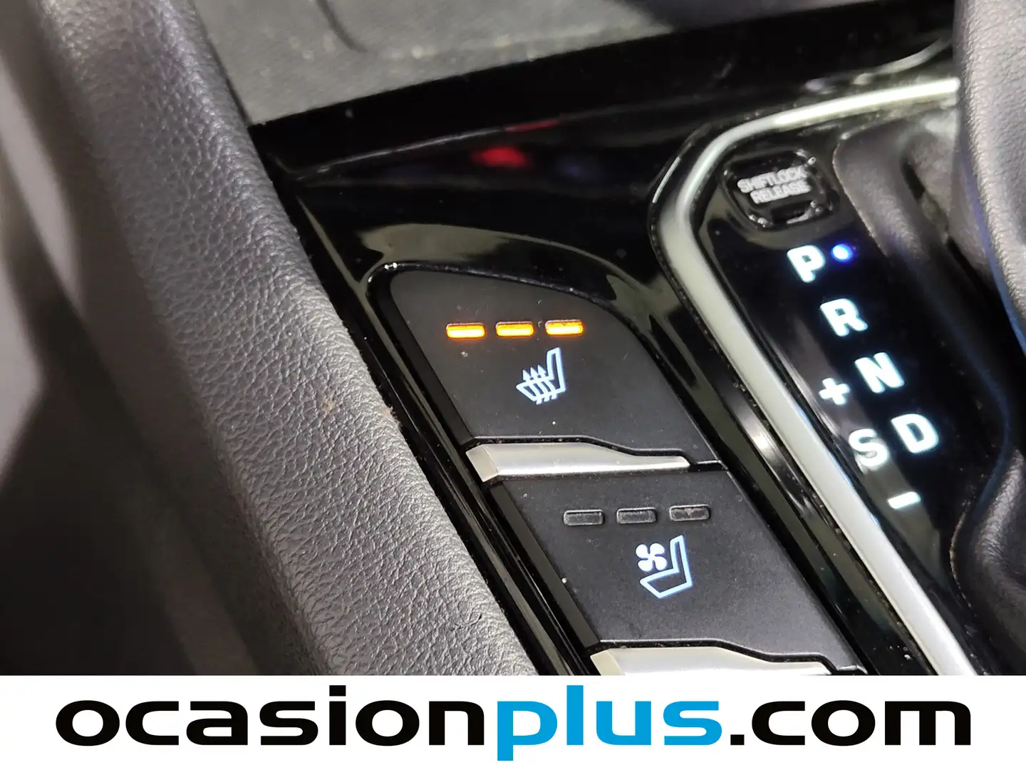 Foto Hyundai IONIQ Hyundai Ioniq 1.6 GDI HEV Style DCT (141 CV)