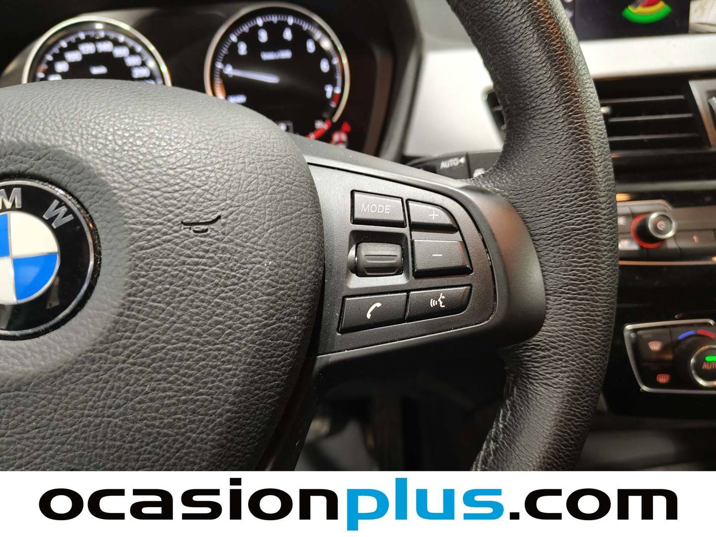 Foto BMW X1 BMW X1 sDrive18i  (140 CV)