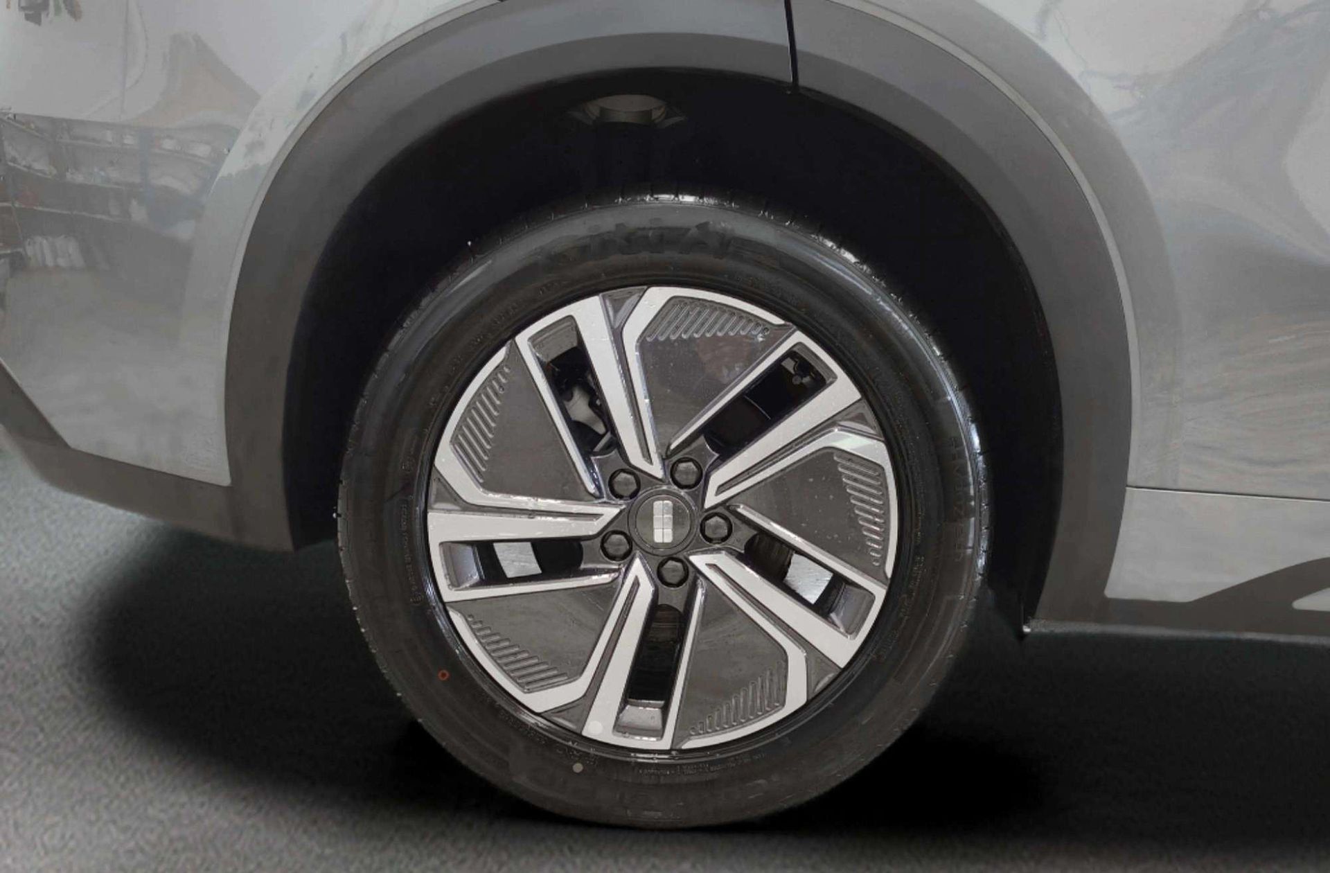 Geely Starray EM-i 1.5 PHEV Pro - foto 42