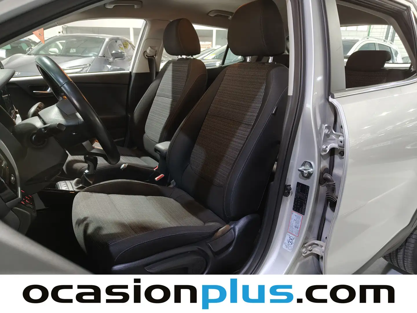 Foto KIA Stonic Kia Stonic 1.0 T-GDi MHEV Drive iMT (100 CV)