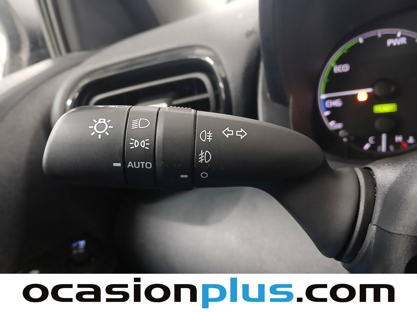 Foto Toyota Yaris Toyota Yaris 120H Business Plus (116 CV)