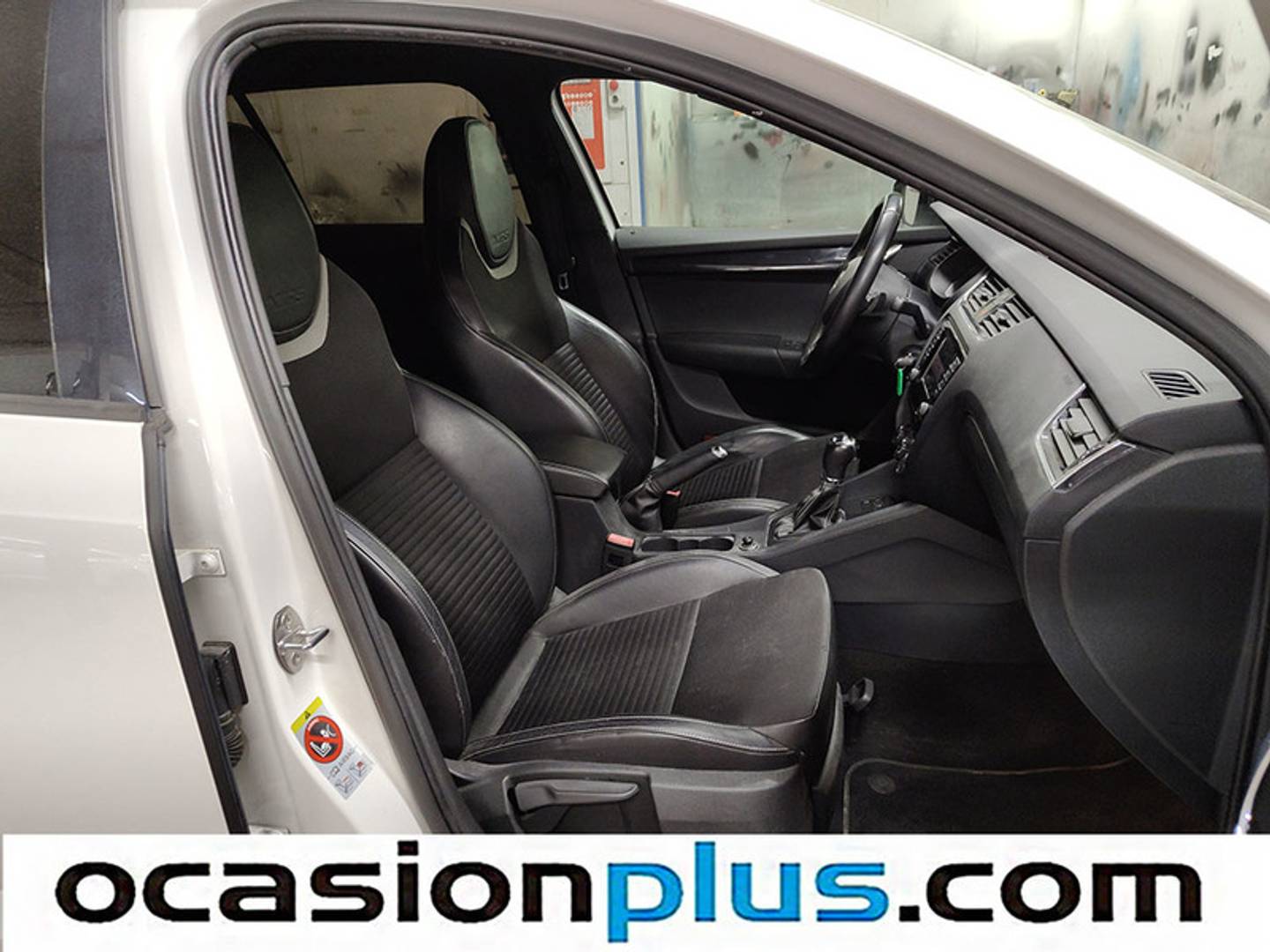 Foto Skoda Octavia Skoda Octavia Combi 2.0 TDI RS (184 CV) DSG