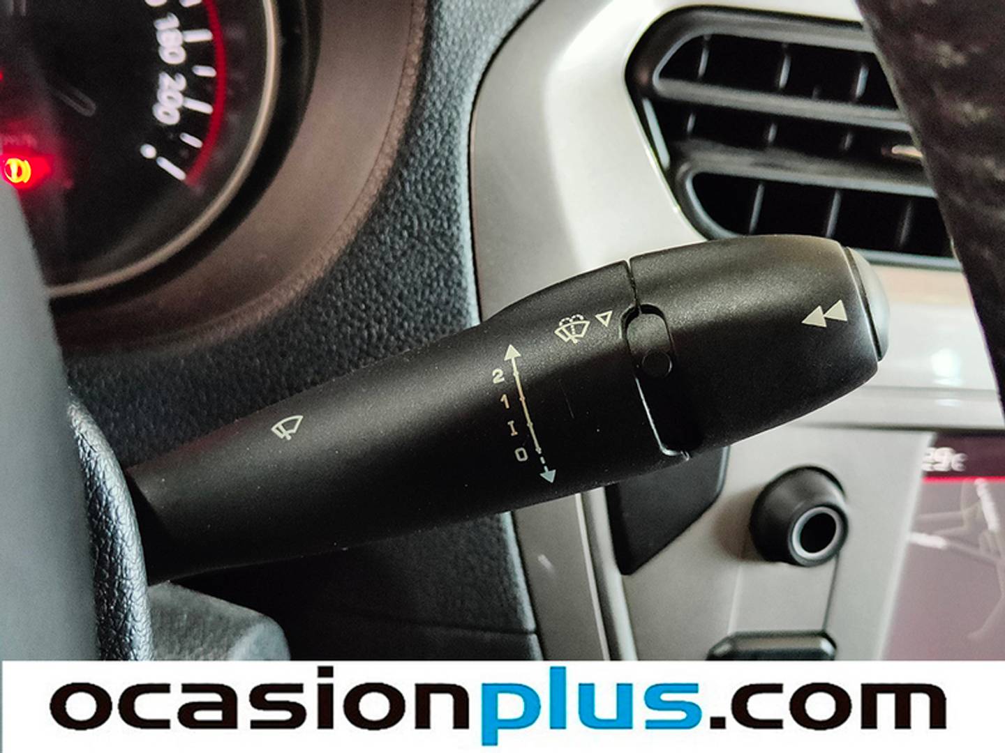 Foto Citroën C-Elysée Citroen C-Elysee 1.6 VTi Shine (115 CV)