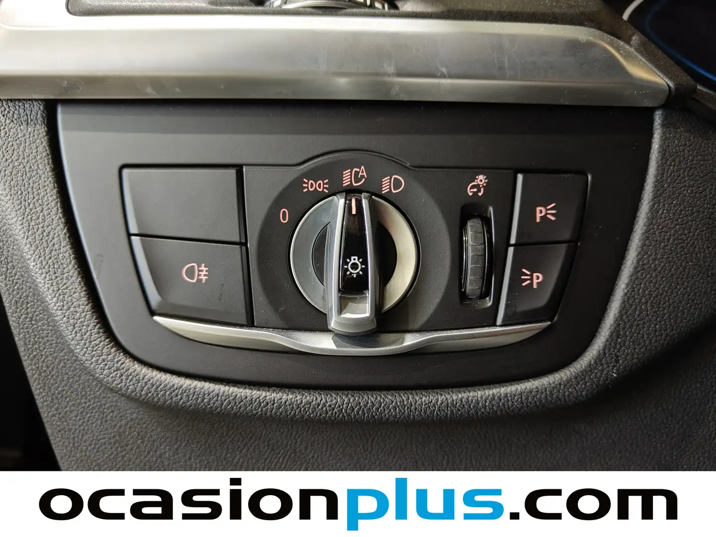 Foto BMW X3 BMW X3 xDrive30e xLine (292 CV)