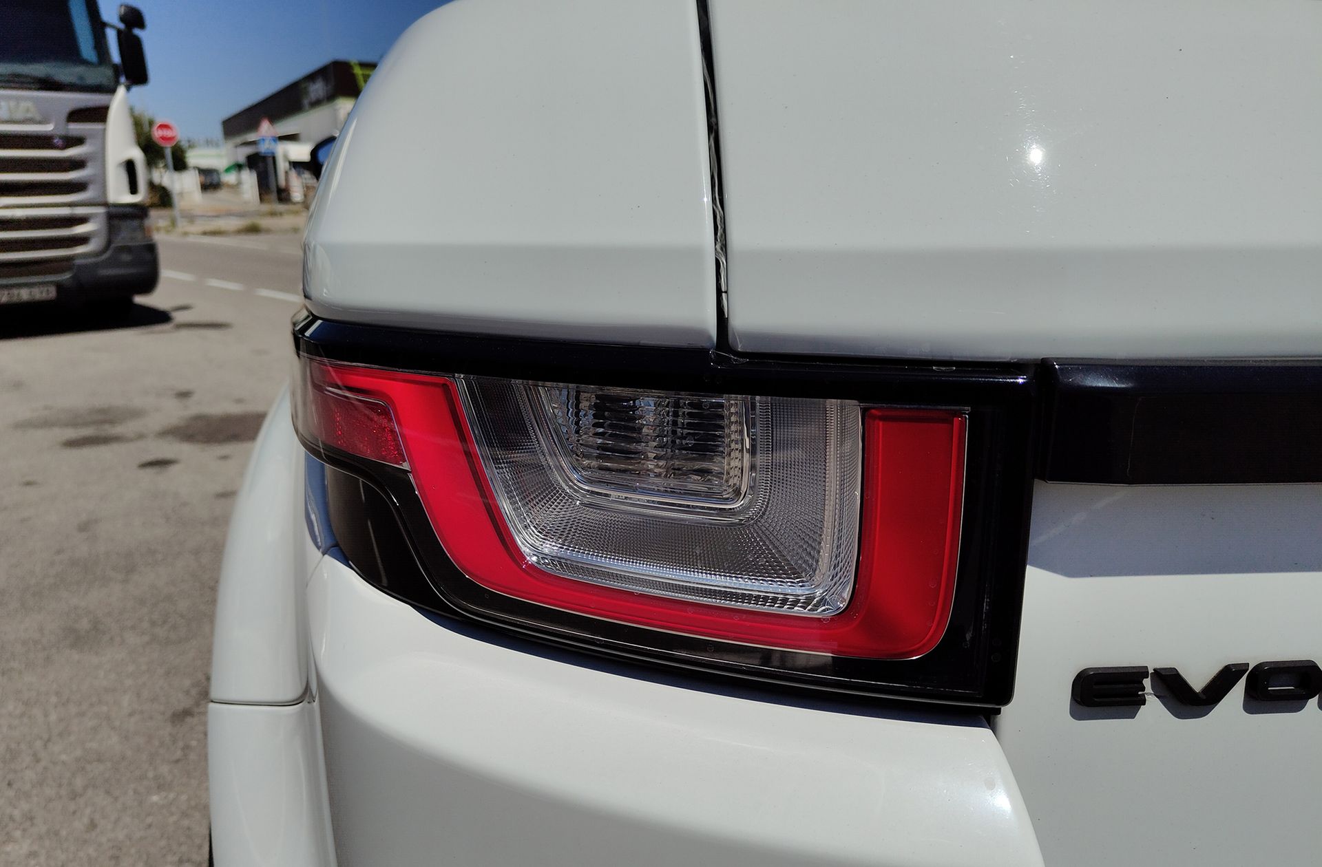 Land Rover Range Rover Evoque 2.0L TD4 Convertible SE Dynamic 4x4 - foto 17