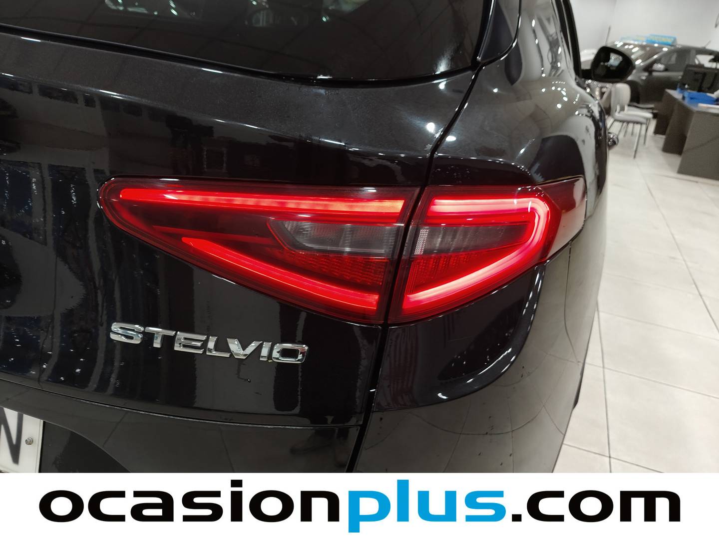 Foto Alfa Romeo Stelvio Alfa Romeo Stelvio 2.0 Gasolina Sprint Q4 Auto (200 CV)