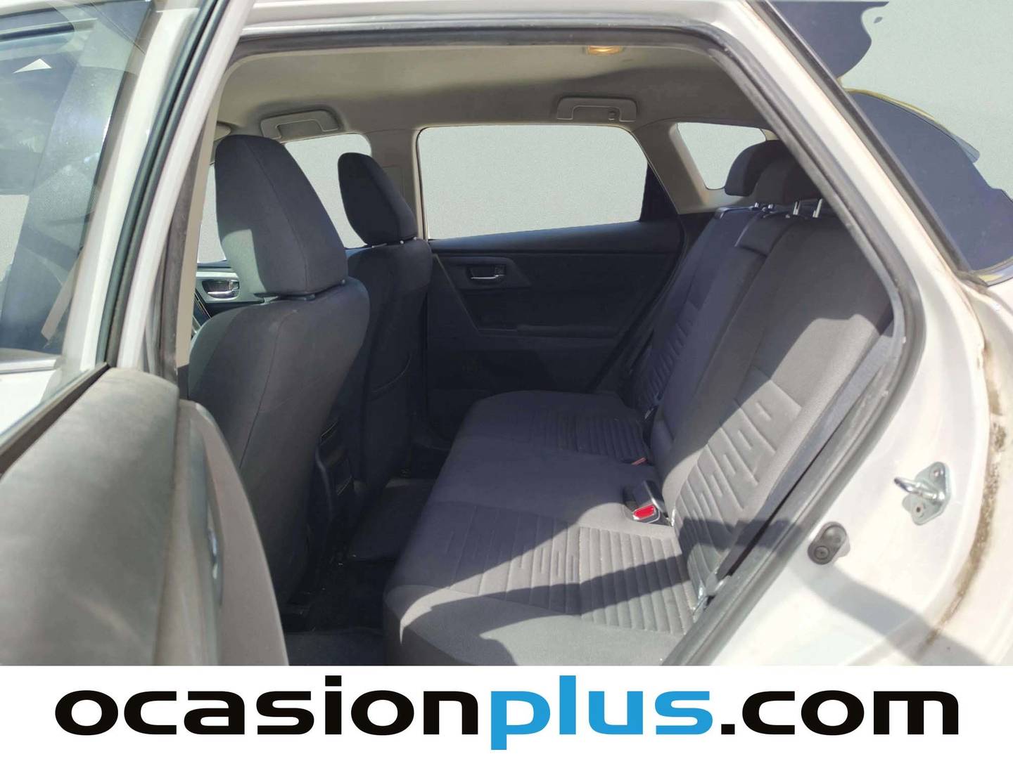 Foto asientos traseros Toyota Auris Toyota Auris 120T Active  (116 CV)