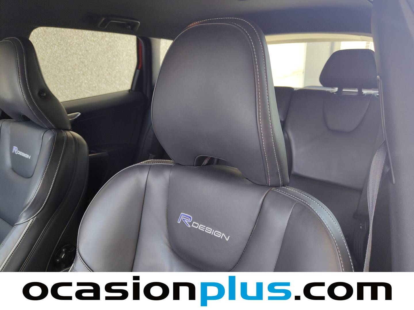 Extras y acabados del Volvo XC60 VOLVO XC60 2.0 T5 R-Design Momentum Auto (245 CV)