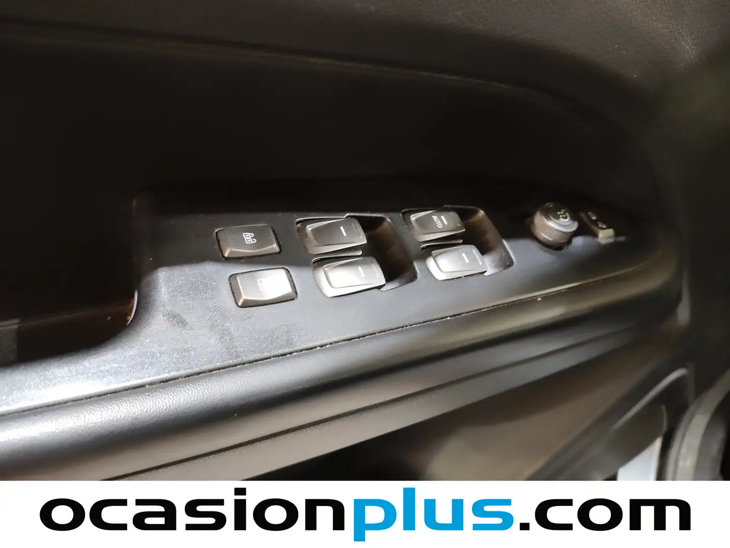 Foto SsangYong Musso Ssangyong Musso Sports D22DTR Limited 4x4 Auto (202 CV)