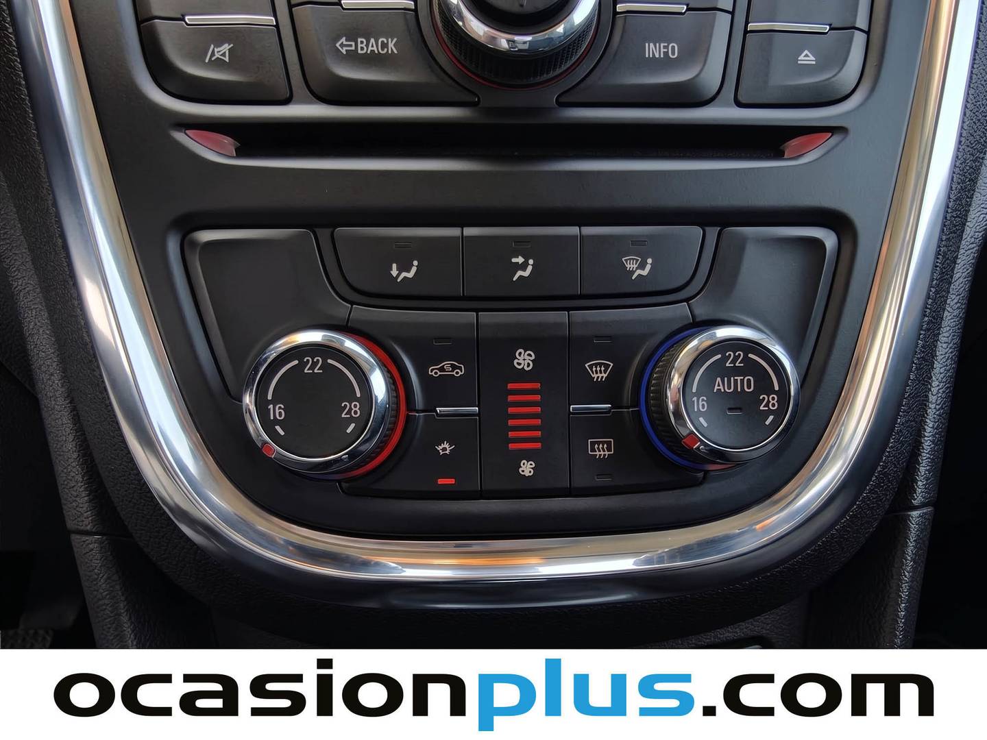 Paquetes del Opel Mokka Opel Mokka 1.6 CDTi S&S Selective 4x2 (136 CV)
