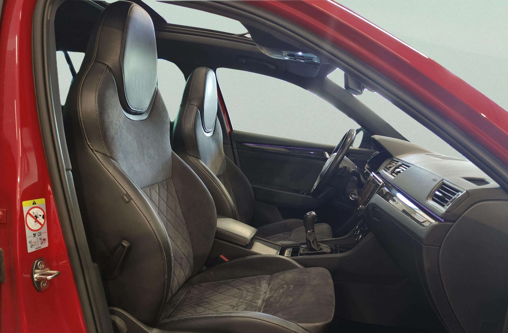 Škoda Superb Combi 2.0 TDI Sport Line DSG - foto 21