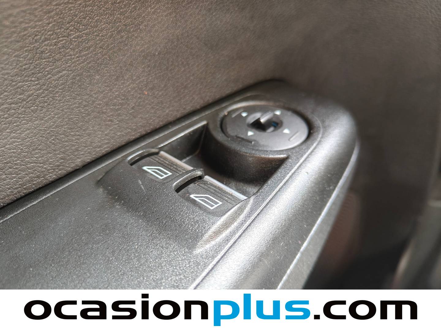 Ford Tourneo Courier Ford Tourneo Courier 1.0 EcoBoost Titanium (100 CV) gasolina