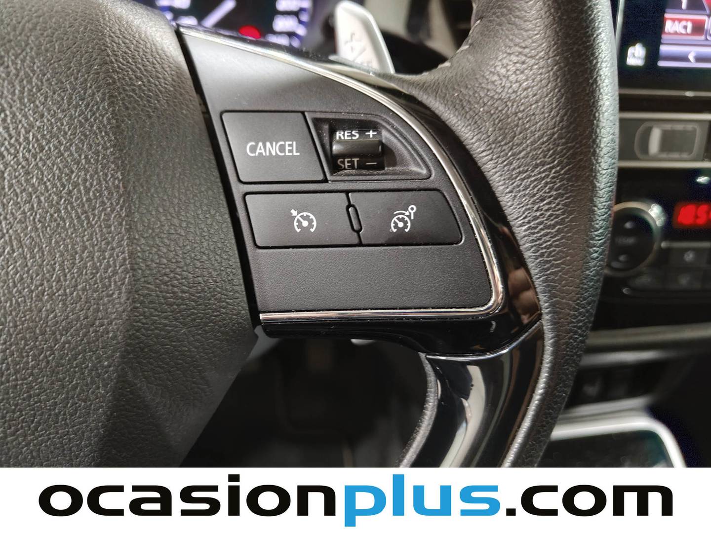 Paquetes del Mitsubishi Outlander Mitsubishi Outlander 200 MPI Motion 2WD CVT (150 CV) 7 Plazas