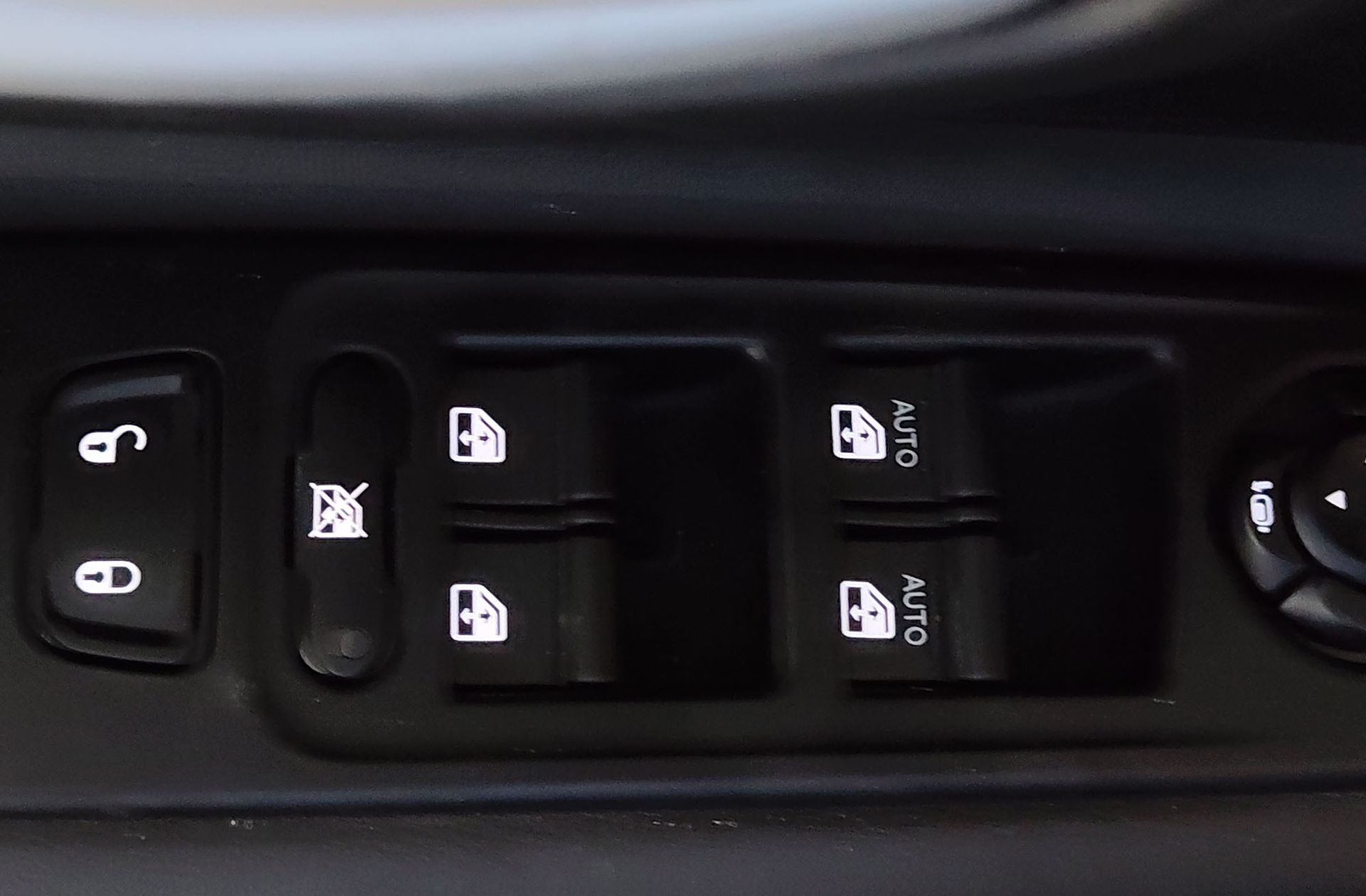 Jeep Renegade eHybrid 1.5 Altitude DCT - foto 38
