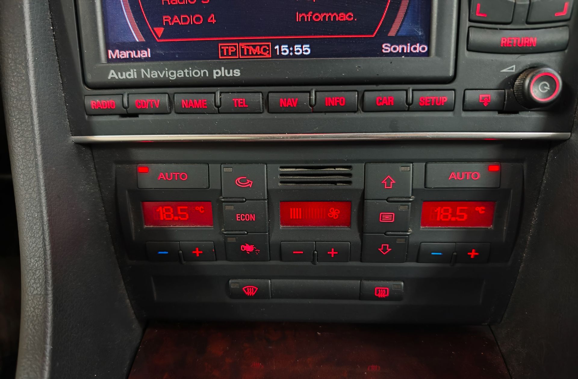 Audi A4 Avant 3.2 FSI quattro Tiptronic - foto 32
