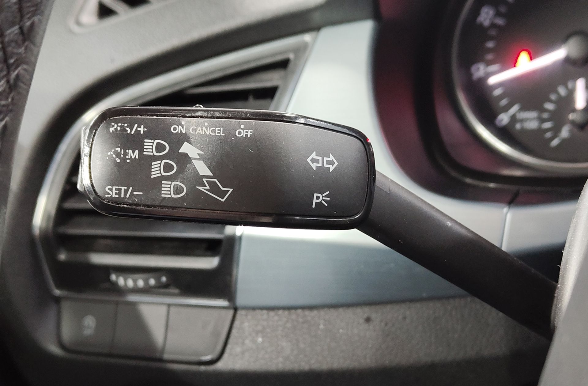 Škoda Fabia 1.2 TSI Like - foto 27