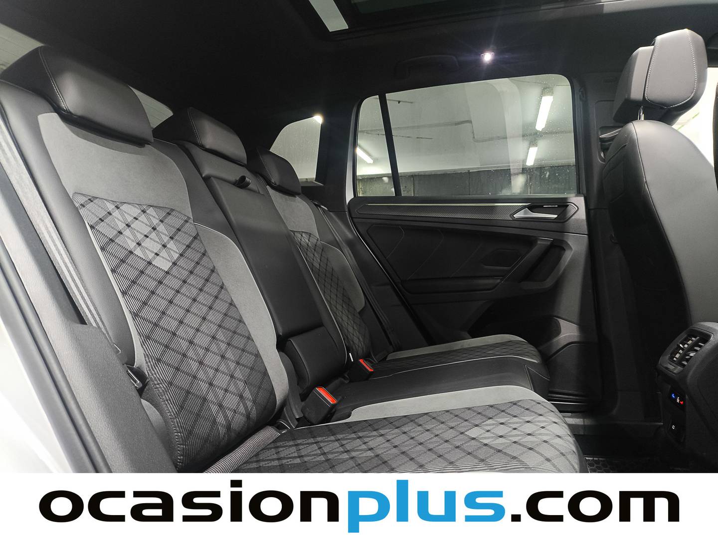 Foto Volkswagen Tiguan Volkswagen Tiguan R-Line 1.4 TSI eHybrid (245 CV) DSG