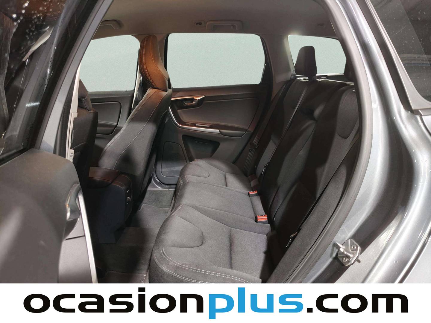 Foto asientos traseros Volvo XC60 Volvo XC60 D3 Kinetic (150 CV)