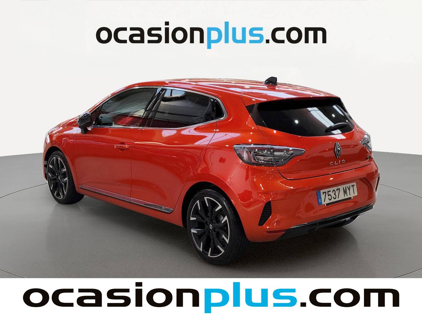 Foto trasera Renault Clio Renault Clio E-Tech full hybrid 145 Techno (143 CV) derecha