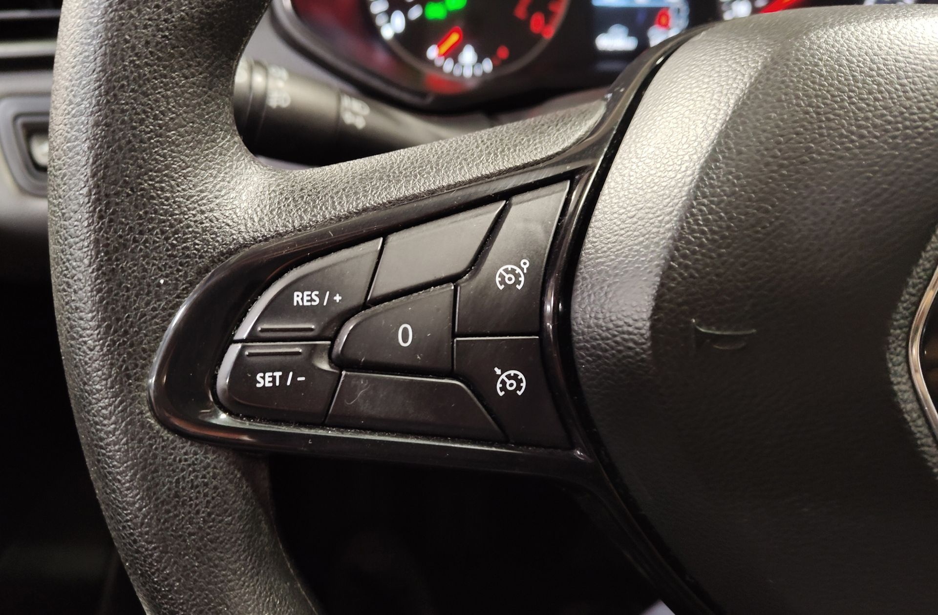 Renault Clio Business TCe - foto 23