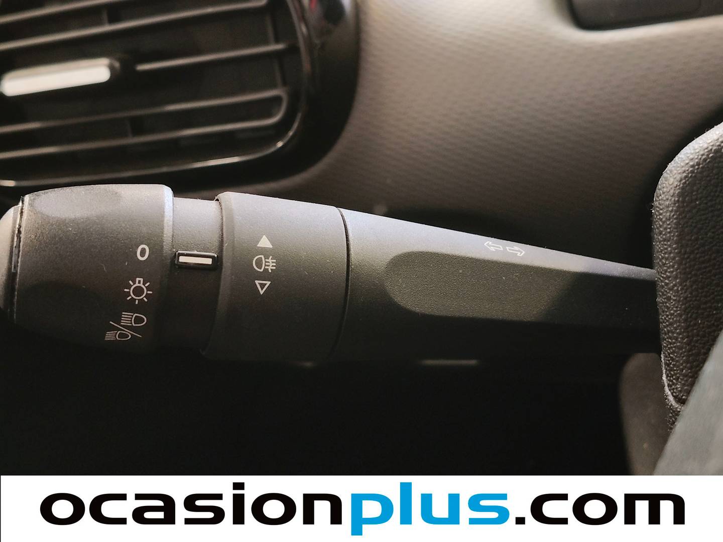 Extras y acabados del Citroën C4 Citroën C4 PureTech 110 Feel (110 CV)