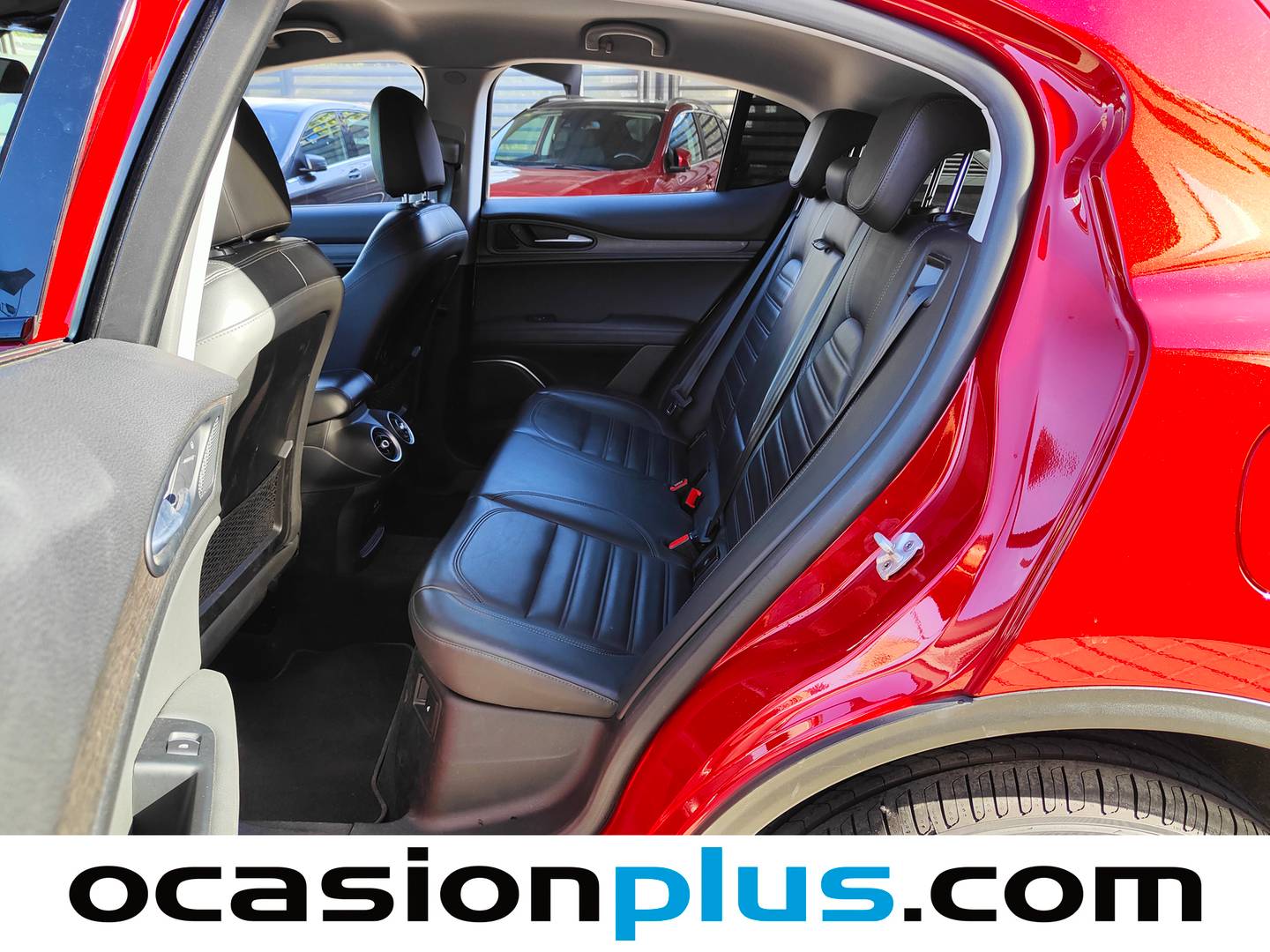 Foto Alfa Romeo Stelvio Alfa Romeo Stelvio 2.0 Petrol First Edition (II) Q4 (280 CV)