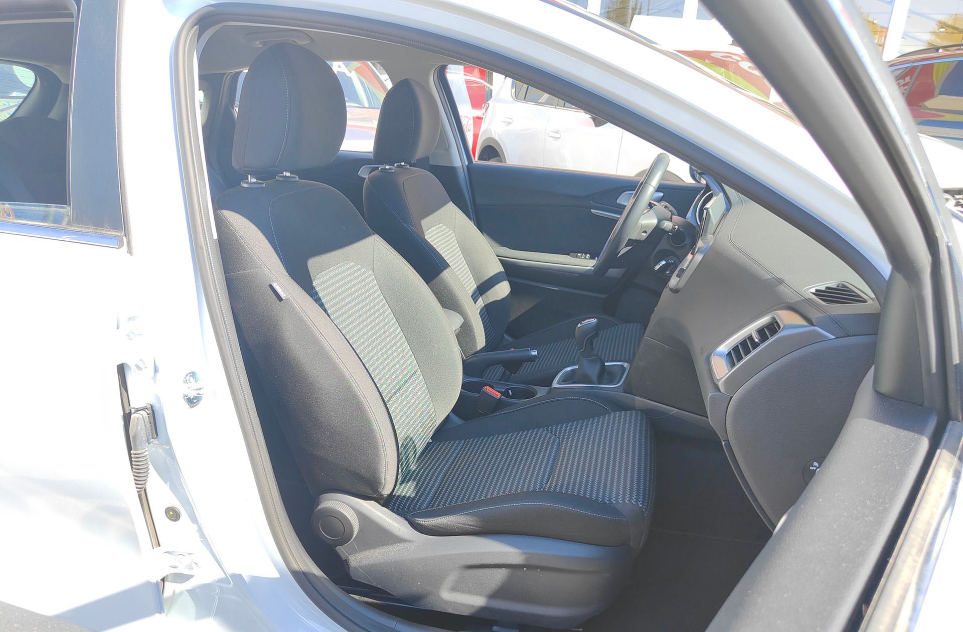 Kia Ceed 1.0 T-GDi Drive - foto 17