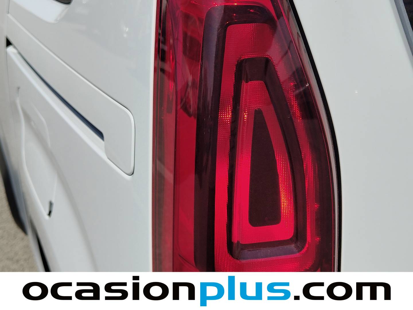 Acabados Citroën Berlingo Citroën Berlingo BlueHDi 100 S&S Plus Talla M (102 CV)
