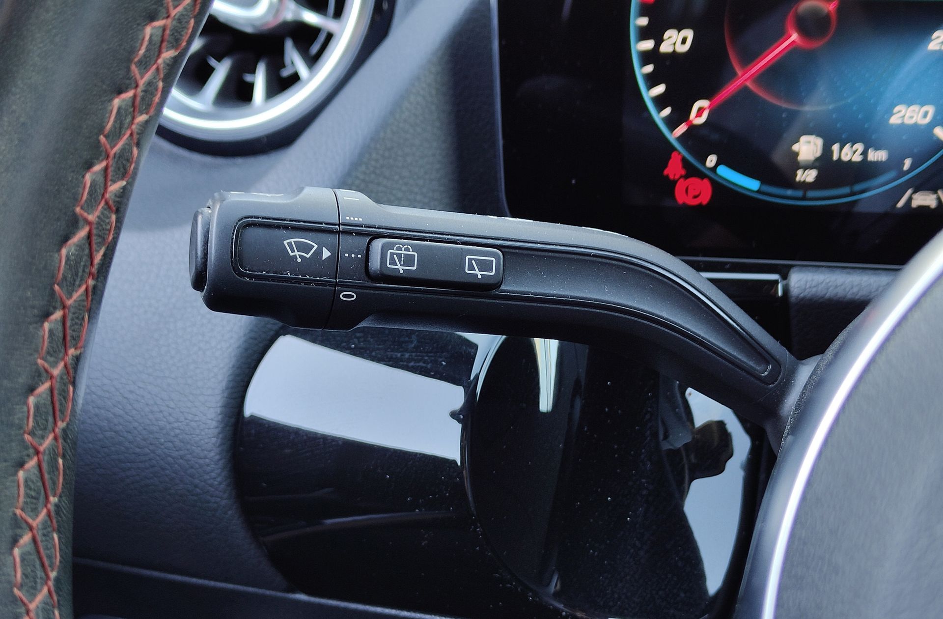 Mercedes-Benz GLA 250 e Pack AMG - foto 33