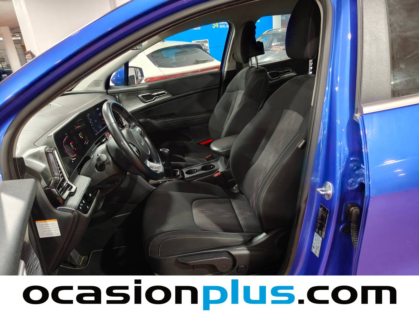 Foto asientos delanteros KIA Sportage KIA Sportage 1.6 T-GDi MHEV Drive 4x2 (150 CV)