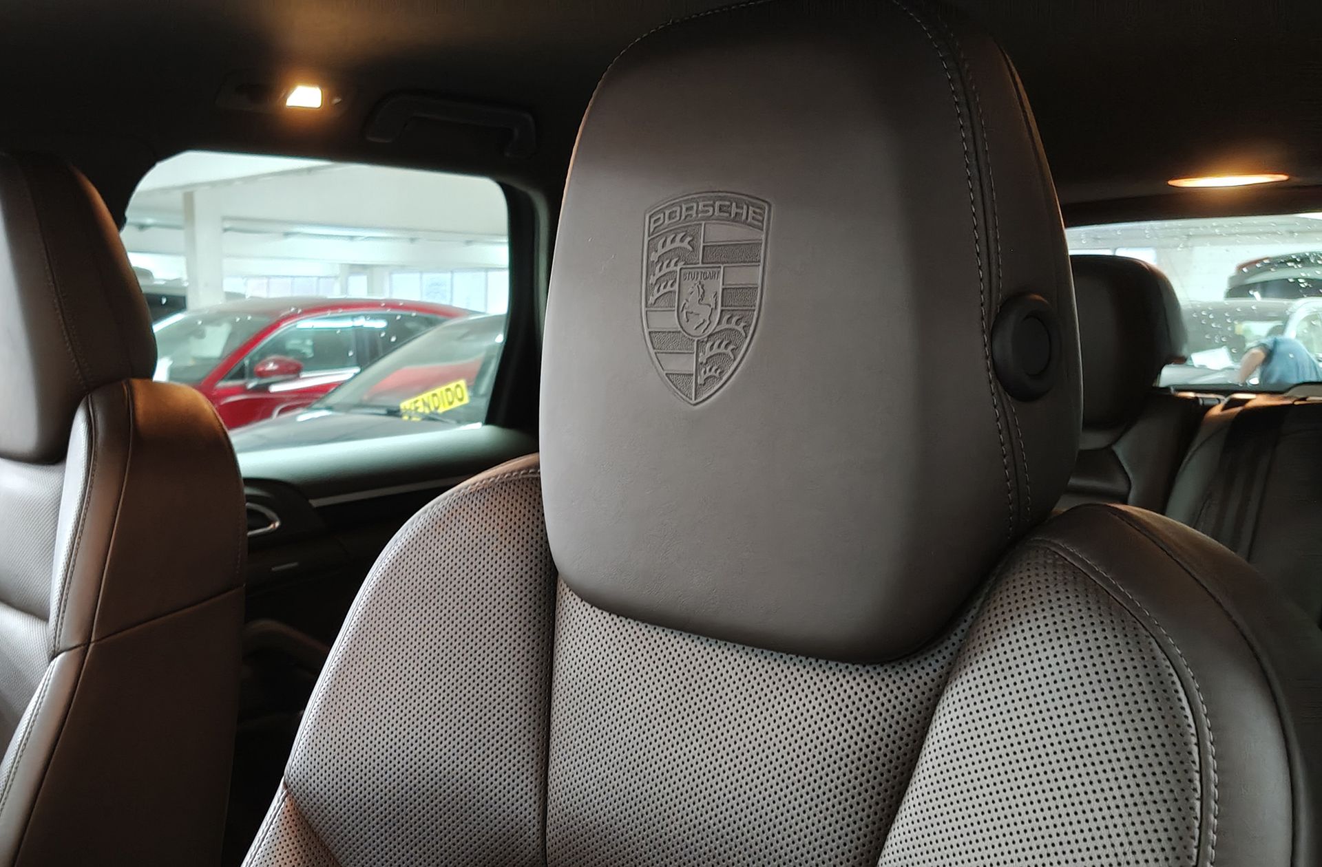 Porsche Cayenne S Platinum Edition - foto 8
