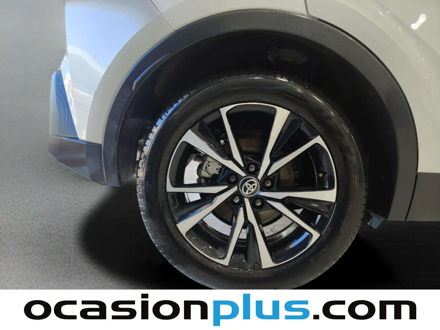 Foto Toyota C-HR Toyota C-HR 200H Advance (184 CV)