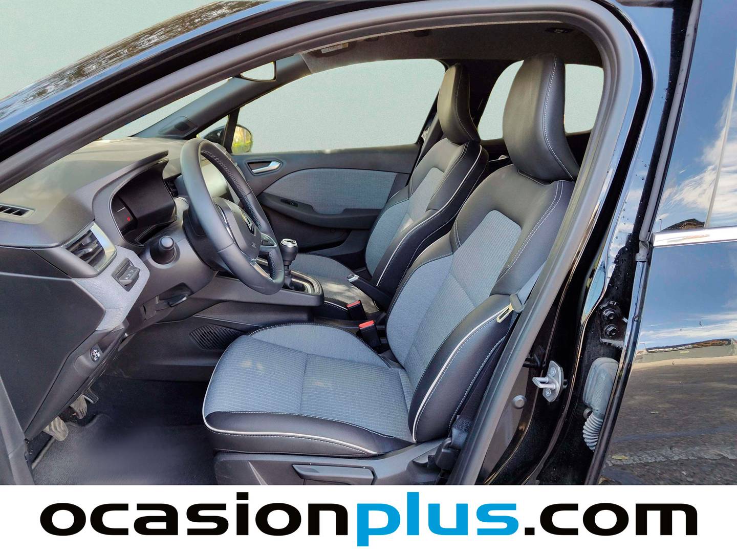Foto asientos delanteros Renault Clio Renault Clio Techno TCe (100 CV) GLP