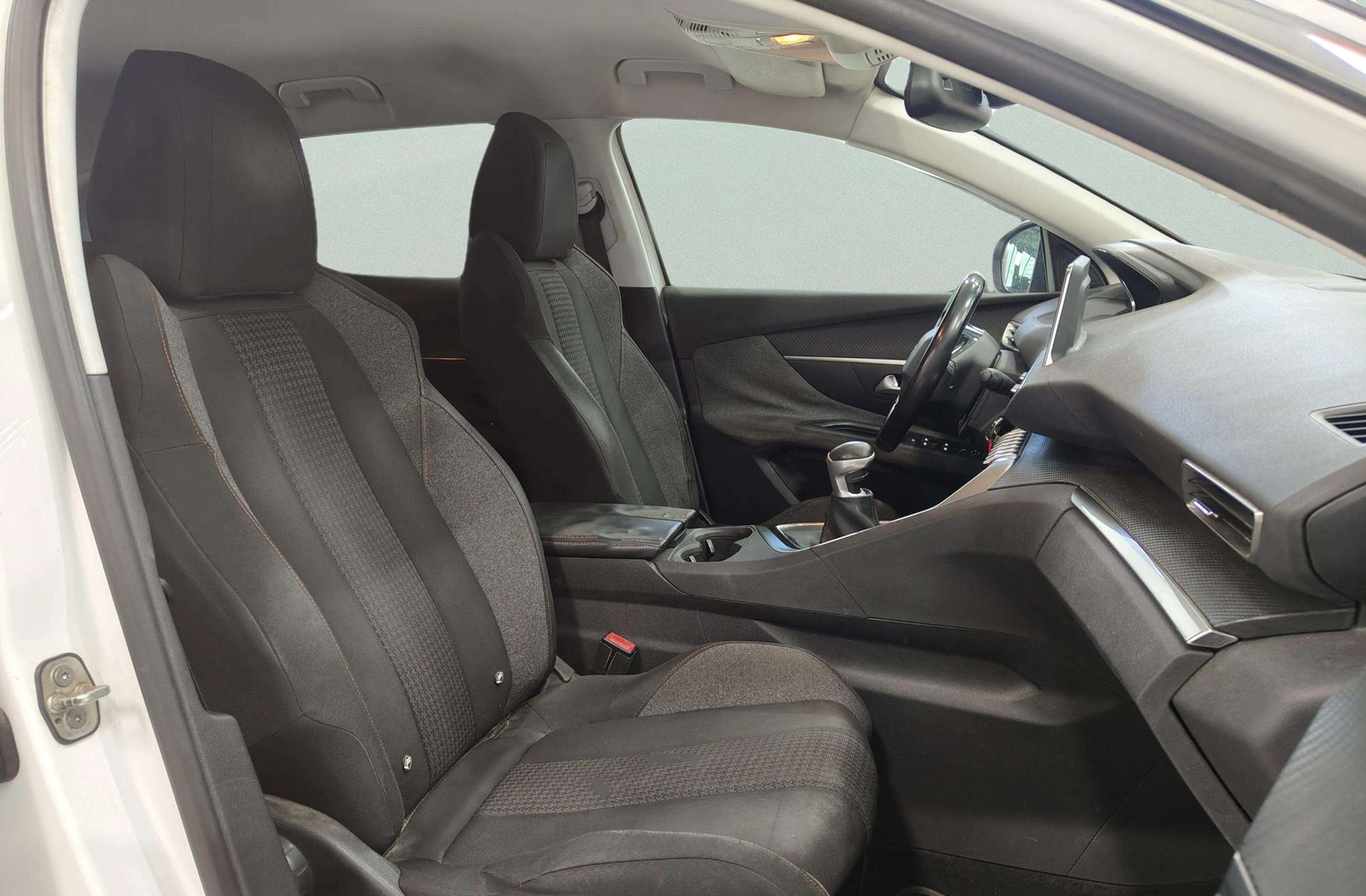 Peugeot 3008 BlueHDi 120 Active - foto 15