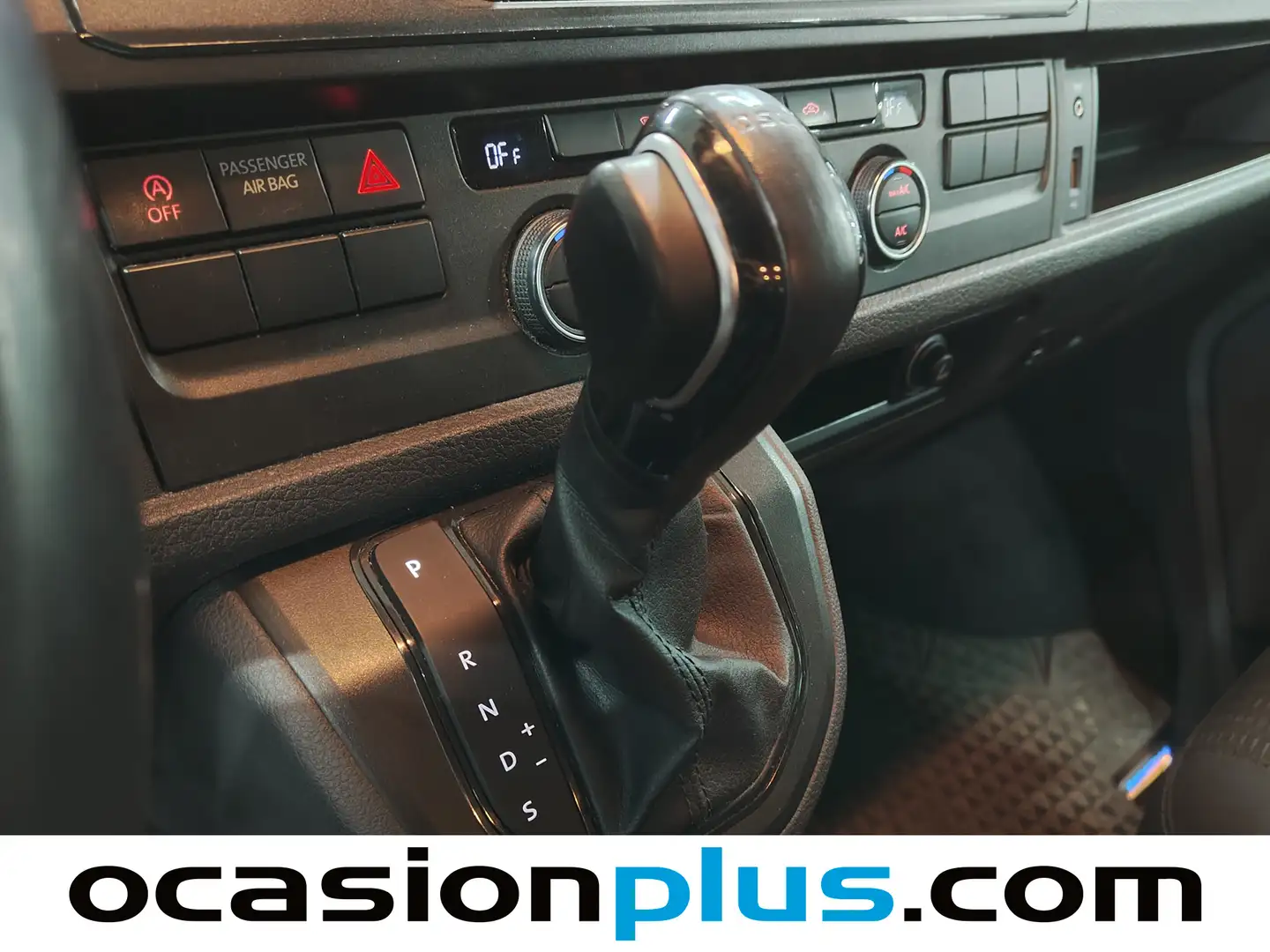 Foto Volkswagen Caravelle Volkswagen Caravelle Comfortline 2.0 TDI Corto BMT (150 CV) DSG 7 Plazas