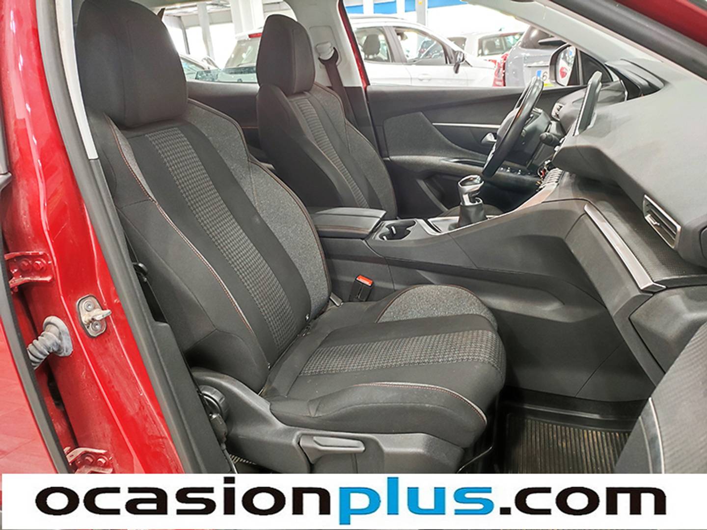 Foto Peugeot 3008 Peugeot 3008 SUV PureTech 130 S&S Active (130 CV)