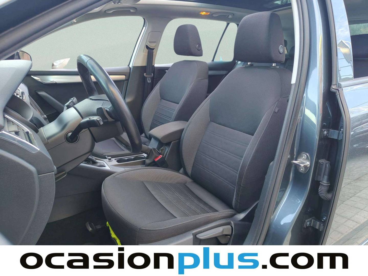 Foto Skoda Octavia Skoda Octavia Combi 1.5 TSI Like DSG (150 CV)