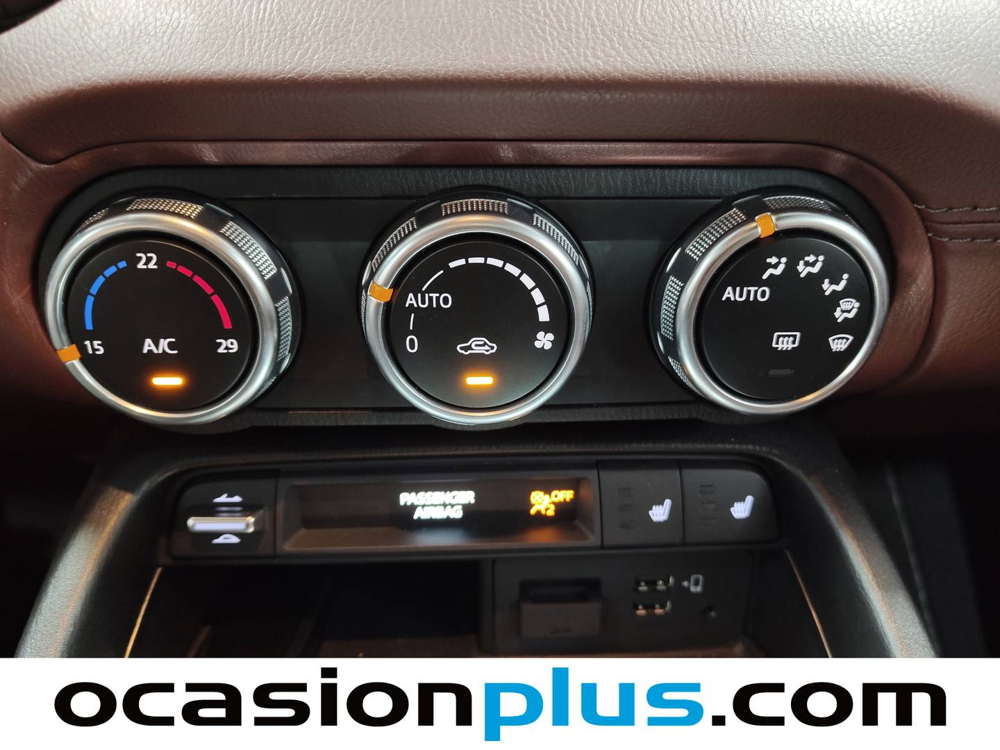 Foto Mazda MX-5 Mazda MX-5 2.0 Nappa Edition Twin Tone RF (160 CV)