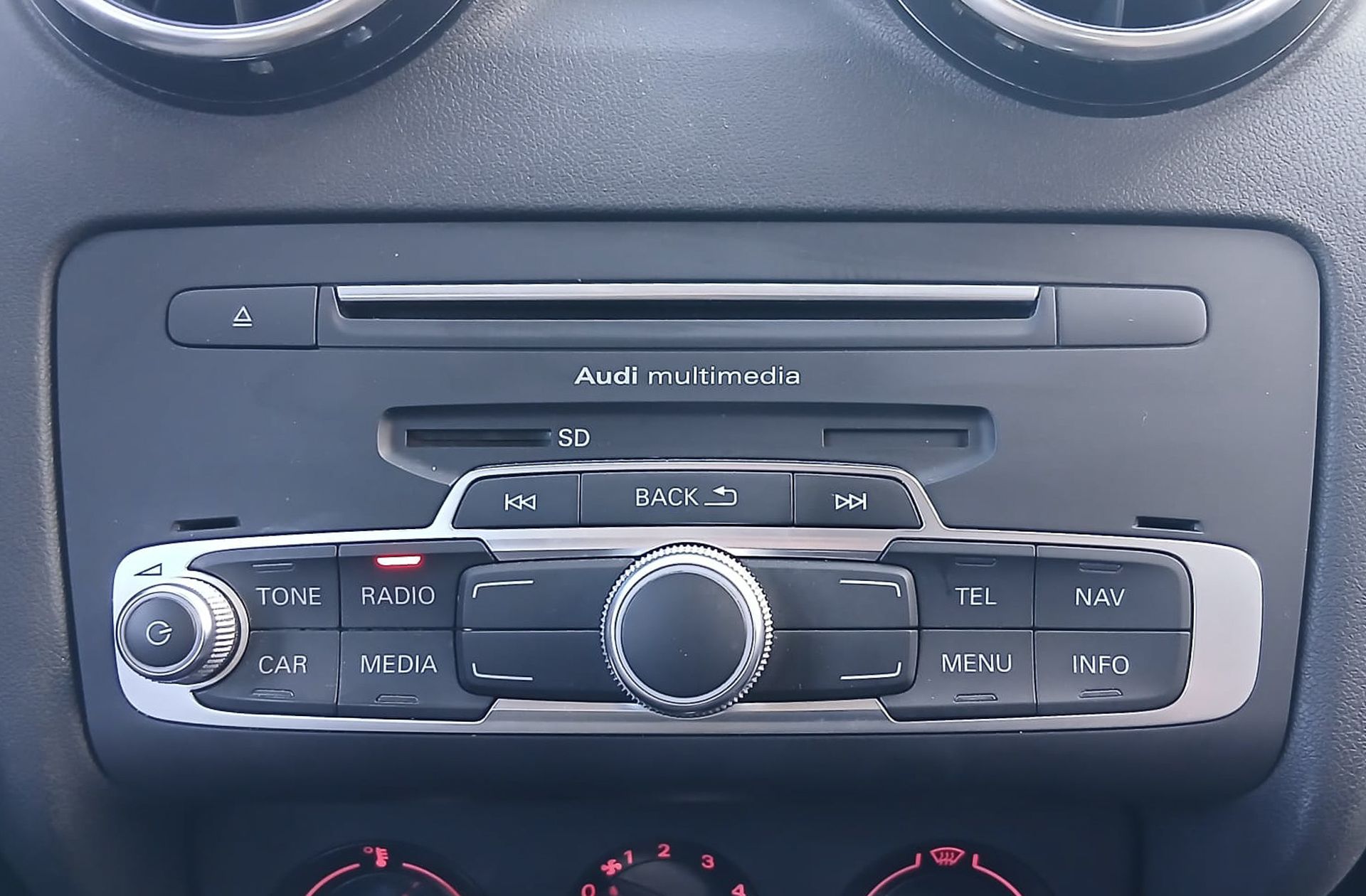 Audi A1 Sportback Adrenalin 1.0 TFSI - foto 33