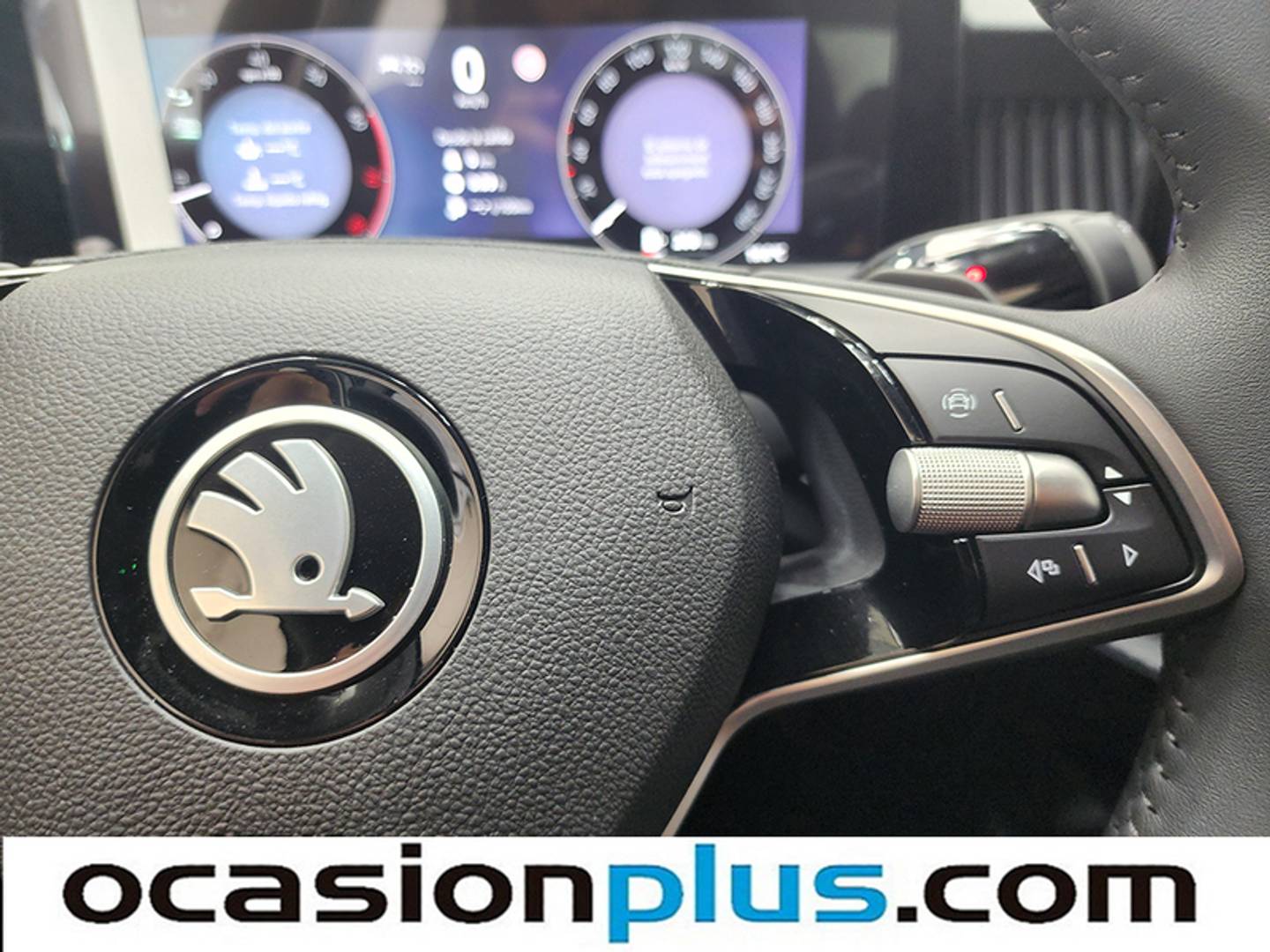 Foto Skoda Superb Skoda Superb 1.5 TSI m-HEV Essence DSG (150 CV)