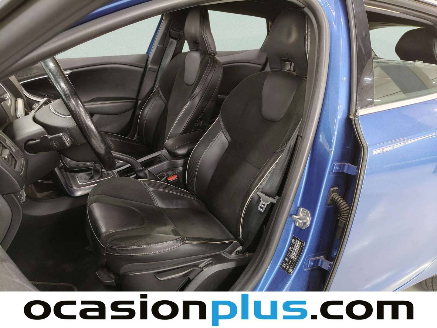 Foto asientos delanteros Volvo V40 Volvo V40 D2 R-Design Momentum (120 CV)